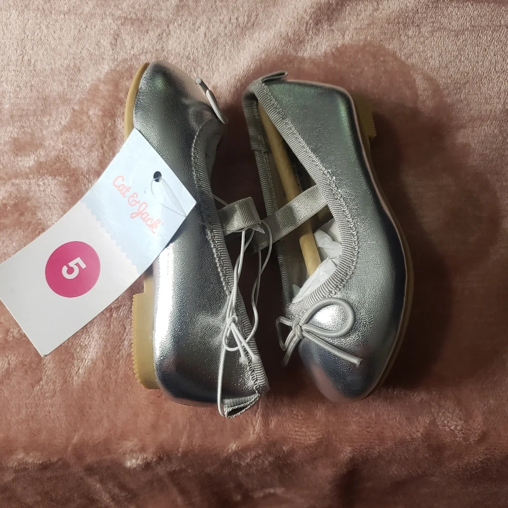 Cat & Jack Silver Kids Ballet Flats